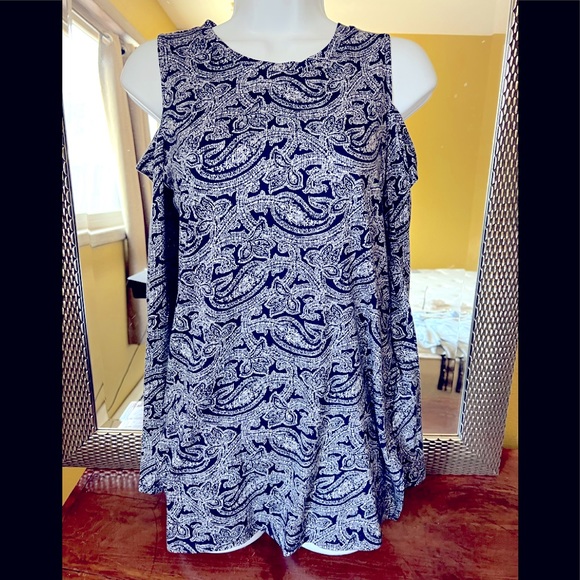 Michael Kors Cold Shoulder Top - Picture 2 of 9